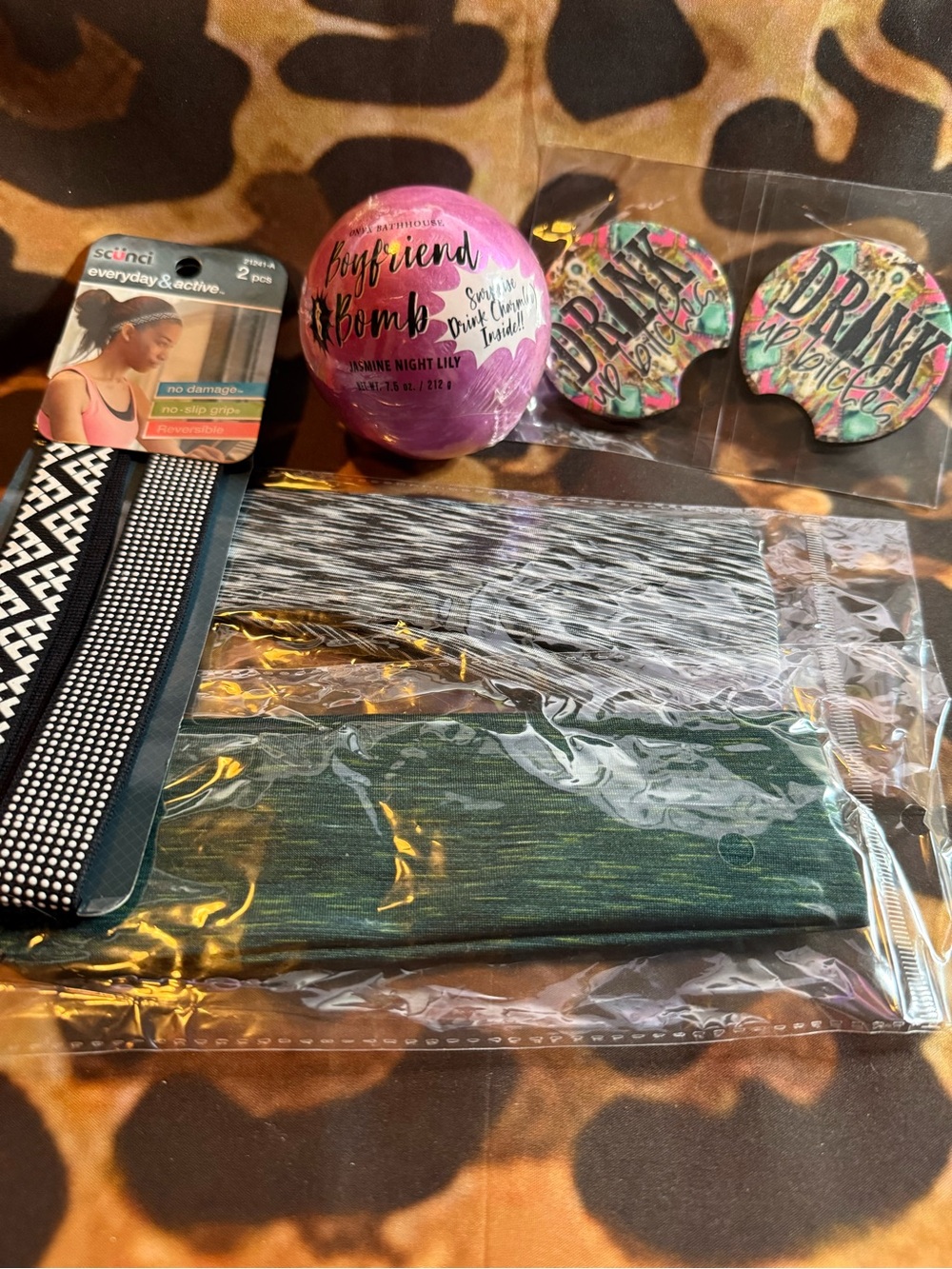 scunci Stretch Headbands- 2, 2 fabric headbands, bath bomb& car coasters bundle